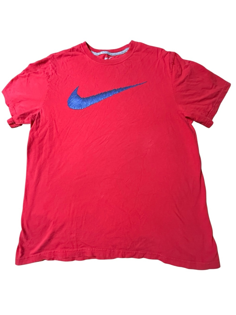 Nike Mens T-Shirt XL Red Big Swoosh Logo Athletic Cut Gym Workout Tee